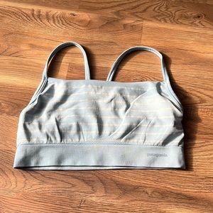 Patagonia Active Mesh sports Bra Size Small